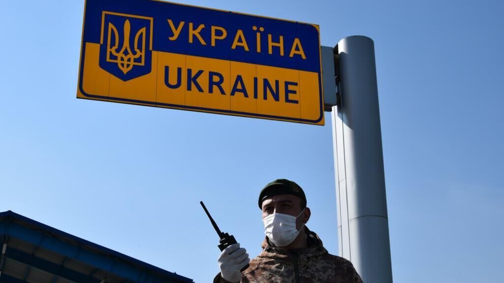 Новий закон дозволить врегулювати так звану сіру зону, що виникла внаслідок запровадження подвійного громадянства в Україні / ілюстративне фото