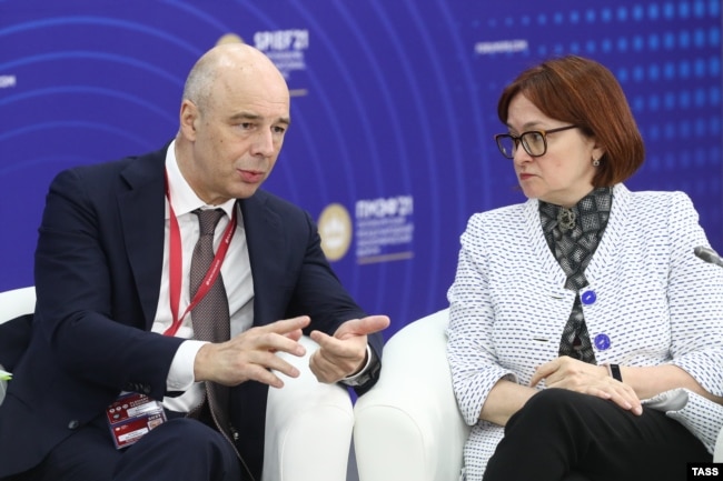 Голови Мінфіну РФ Антон Сілуанов та Центробанку РФ Ельвіра Набіулліна