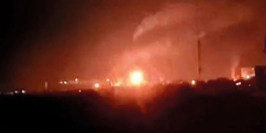 У ніч проти 3 листопада підрозділи Сил оборони уразили Саратовський нафтопереробний завод. 