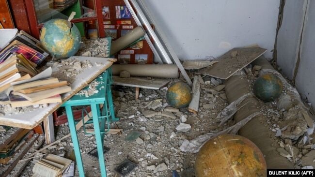 Зруйнована ударом російської ракети школа в селі Зелений Гай, Миколаївська область, 1 квітня 2022 року