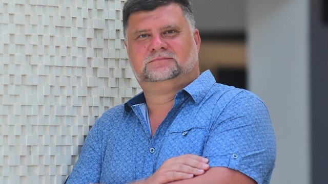 Олександр Новохатський