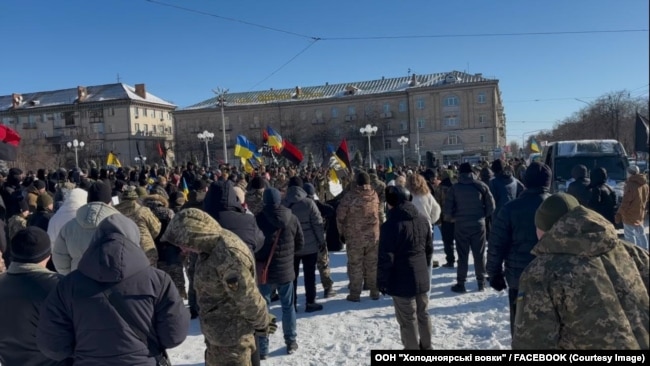 Ветерани під час протесту під Черкаською ОВА