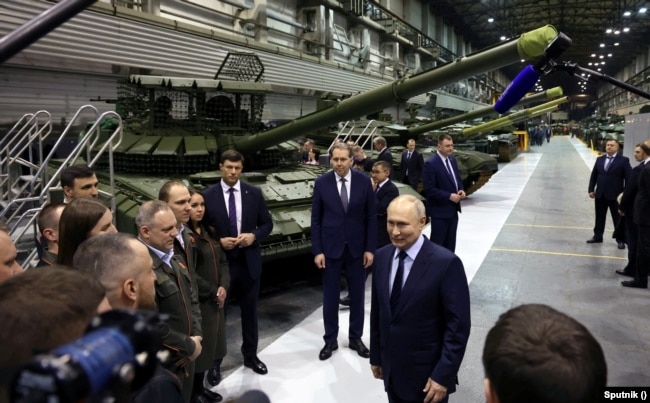 Російський керманич Володимир Путін на «Уралвагонзаводі», 2024 рік