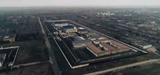 Російські загарбники перетворили Бердянську колонію № 77 на катівню для українців
