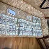 Фото НАБУ знайдених коштів у кабінеті Князєва