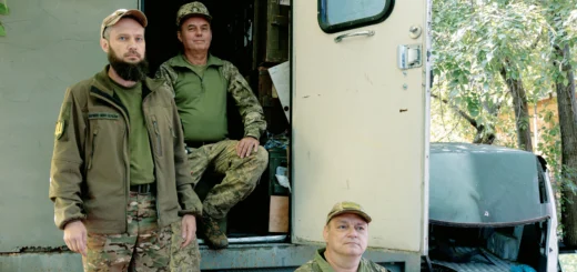 Костянтин Марков "Арчі", Юрій Вандзіляк "Святий" та Євген Ковалик "Філософ", Харківська область, Україна, 17 вересня 2026 року. Анна Зубенко / Frontliner