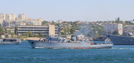 Від ганебної капітуляції командира до оборони Маріуполя, як розійшлися шляхи моряків тральщика "Чернігів"