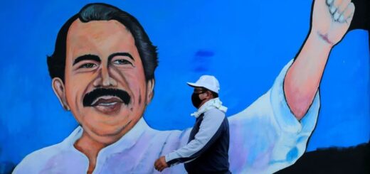 Участь диктаторов: как бывший сандинист Ортега превратился в свергнутого 42 года назад диктатора Сомосу