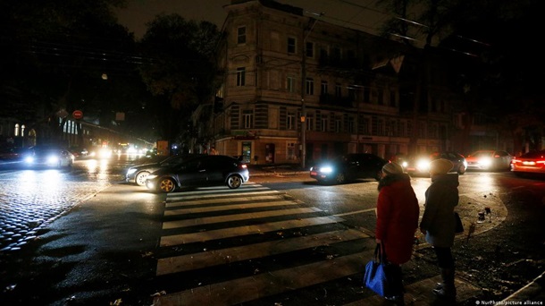 Через відключення світла в українських містах не працюють світлофори