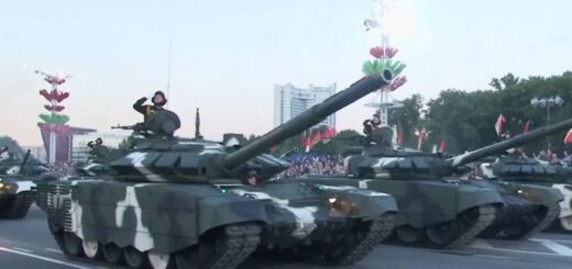 Российские танки на улицах Минска: что показал парад зависимости Беларуси