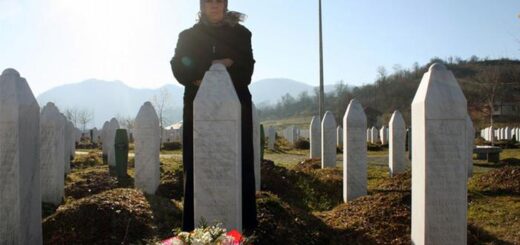Могилы жертв войны в Сребренице, Босния и Герцеговина