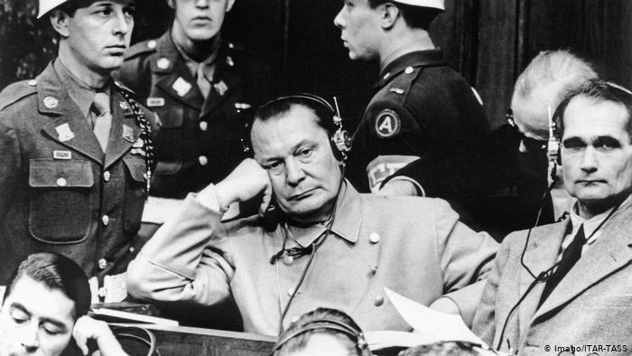 Геринг и Гесс на Нюрнбергском процессе