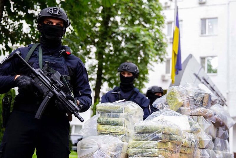 Новые методы? В Украине стали задерживать беспрецедентно большие партии наркотиков