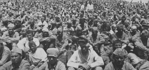 Советские военнопленные на месте временного сбора