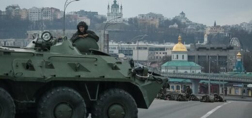 Українські військовослужбовці готуються до оборони Києва