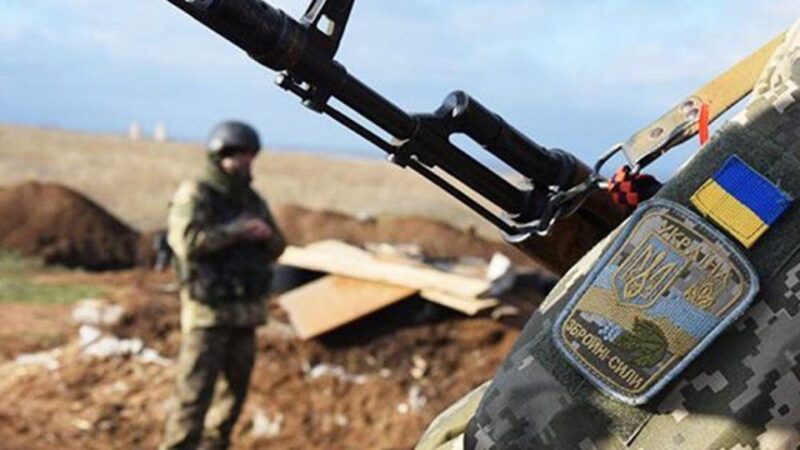 Обстановка фронте: апрель, начало мая. Украина продолжает войну за то, чтобы не превратиться в нищий санитарный кордон РФ