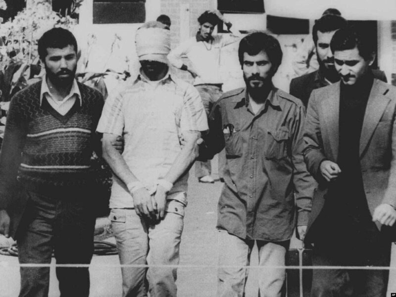 444 дня в заложниках и 77 томов компромата. История захвата американского посольства в Тегеране