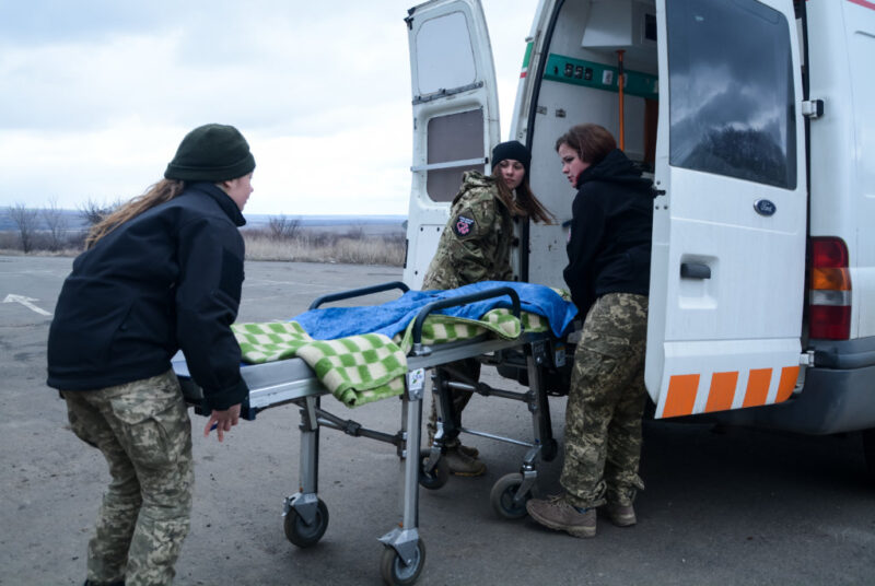 Врачи на передовой: Российские медики не подготовлены и творят какую-то дичь, а украинские действуют по западным протоколам