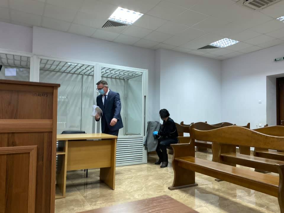 Леонид Кожара и его жена Мария Козерод во время судебного заседания. Фото: Міллер, юридическая компания