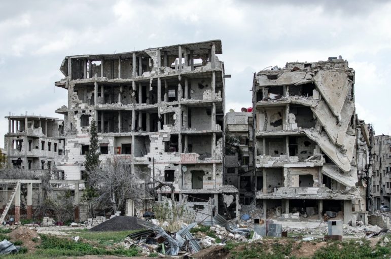 Российские вооруженные силы принимали участие в ковровых бомбардировках гражданских районов города Алеппо, Сирия. После этого ООН обвинило страну в совершении военных преступлений при проведении ударов с воздуха. Фото: Shutterstock
