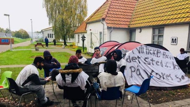 Как живут в депортационных лагерях Дании