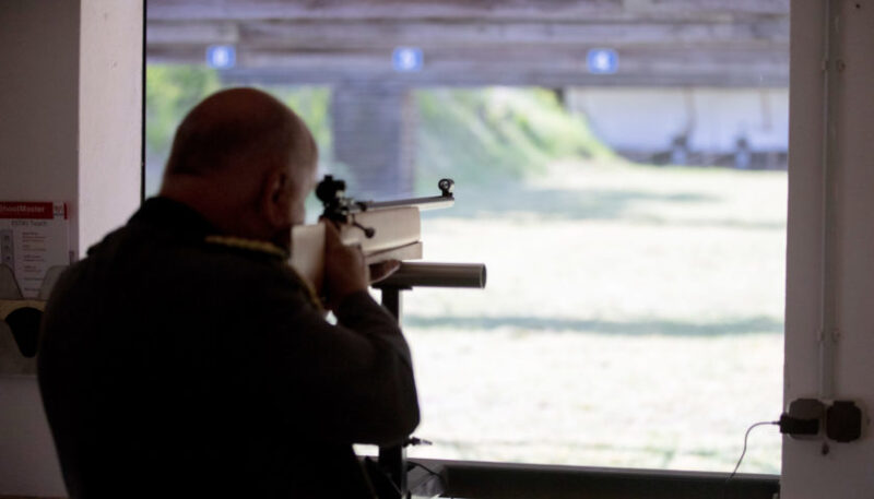 Пістолет кожному: як пропонують врегулювати обіг зброї в Україні та які є ризики