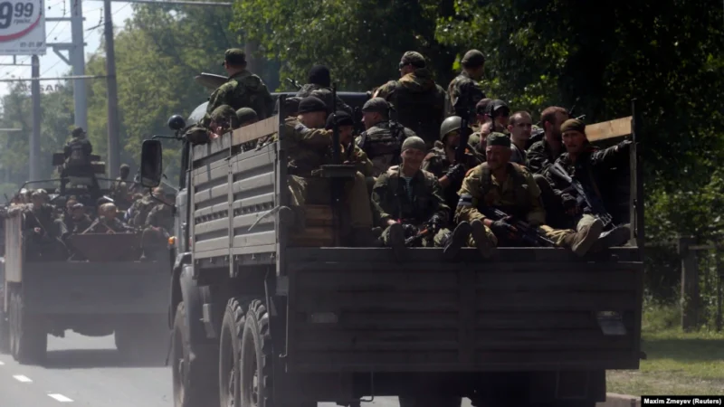Проросійські бойовики так званого батальйону «Восток» на вулицях Донецьком, 10 липня 2014 року.