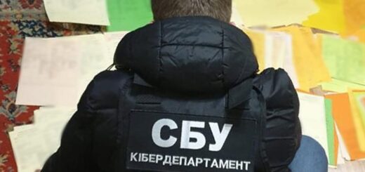 Ринок "липових" ковід-сертифікатів: як ними торгують в Україні