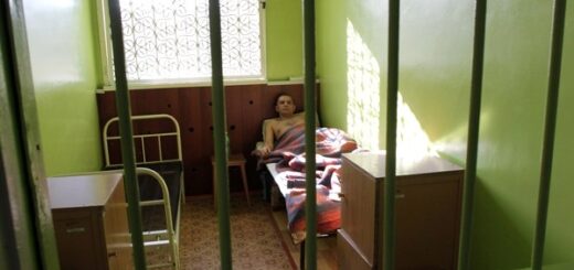 Будни российской психиатрии: «Меня насильно пытались кормить через задний проход»