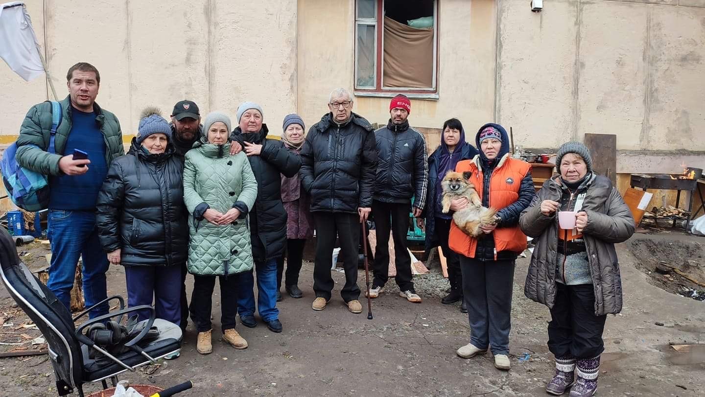 Мешканці військового містечка в перший день після визволення Гостомеля 