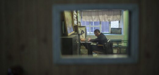 Рабы немы. Как устроена современная каторга в России и почему заключенные не жалуются на пыточные условия труда