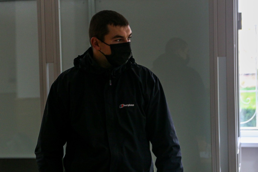 Полицейский Валерий Степанюк. Фото Алексей Арунян, Ґрати