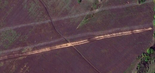 Спутниковый снимок оборудованной "Линии Вагнера" в Луганскрй области.