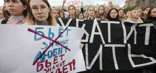 Синонимы домашнего насилия в России и причина смерти тысяч женщин: пиво, ревность, табурет