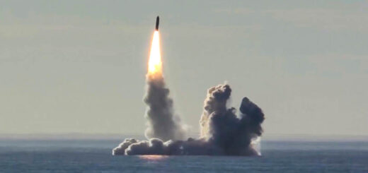 Российская атомная подводная лодка проводит испытательные пуски ракет «Булава». Архивное фото от 22 мая 2018 года. Фото Пресс-служба Минобороны России/AP/Scanpix/LETA