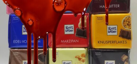 Немецкий производитель шоколадок Ritter Sport решил продолжить снабжать, в том числе и русских солдат своей продукцией