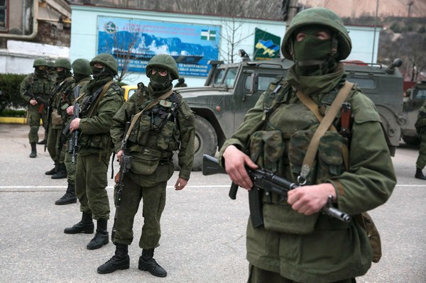 Оккупация Крыма, российские военнослужащие. Февраль 2014 года Фото: Reuters