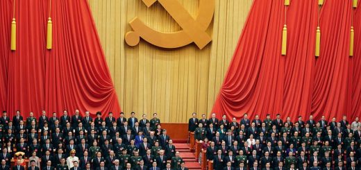 Как в Китае вводят тотальный контроль за гражданами: концлагеря и цифровая диктатура превращают